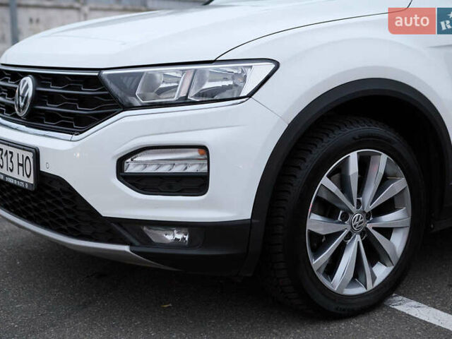 Белый Фольксваген Ти-Рок, объемом двигателя 1.97 л и пробегом 159 тыс. км за 23000 $, фото 17 на Automoto.ua