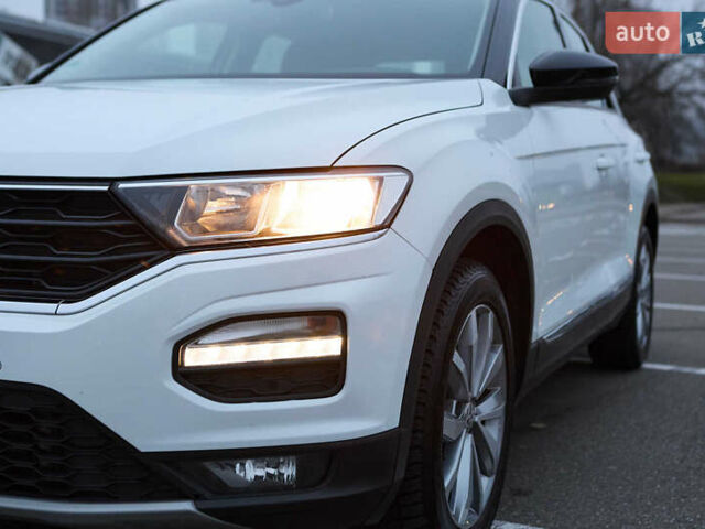 Белый Фольксваген Ти-Рок, объемом двигателя 1.97 л и пробегом 159 тыс. км за 23000 $, фото 7 на Automoto.ua