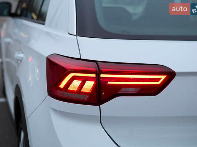 Белый Фольксваген Ти-Рок, объемом двигателя 1.97 л и пробегом 159 тыс. км за 23000 $, фото 12 на Automoto.ua