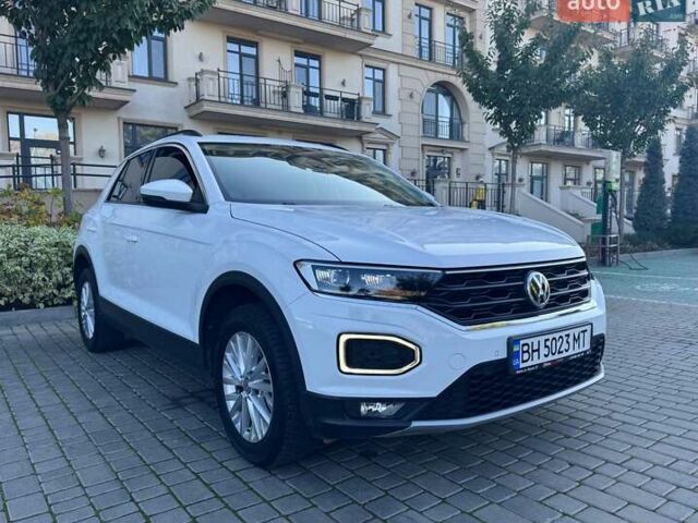 Фольксваген Ти-Рок 2019 в Одессе на Automoto.ua Белый Фольксваген Ти-Рок, объемом двигателя 1.5 л и пробегом 71 тыс. км за 19999 $, фото 11 на Automoto.ua