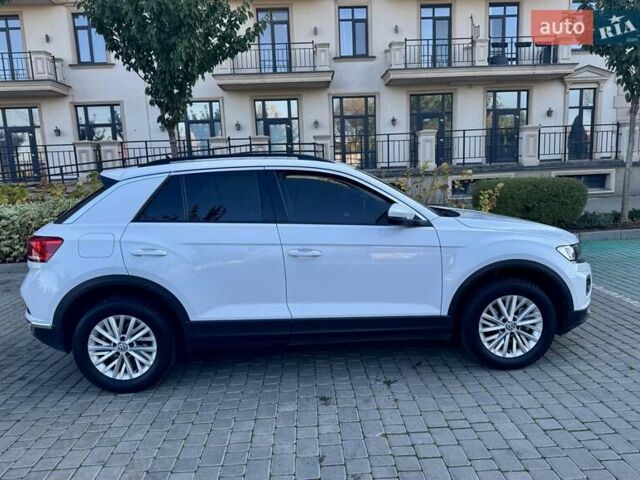 Фольксваген Ти-Рок 2019 в Одессе на Automoto.ua Белый Фольксваген Ти-Рок, объемом двигателя 1.5 л и пробегом 71 тыс. км за 19999 $, фото 27 на Automoto.ua