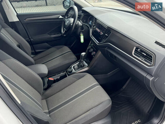 Білий Фольксваген Ті-Рок, об'ємом двигуна 1.97 л та пробігом 191 тис. км за 19713 $, фото 26 на Automoto.ua