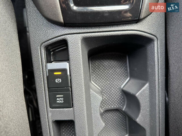 Белый Фольксваген Ти-Рок, объемом двигателя 1.5 л и пробегом 116 тыс. км за 21700 $, фото 17 на Automoto.ua