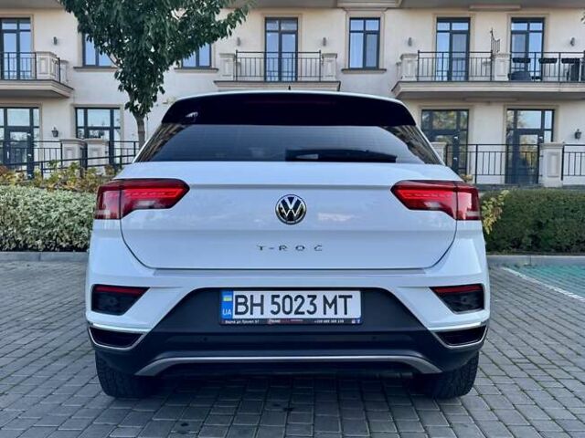 Фольксваген Ти-Рок 2019 в Одессе на Automoto.ua Белый Фольксваген Ти-Рок, объемом двигателя 1.5 л и пробегом 71 тыс. км за 19999 $, фото 23 на Automoto.ua