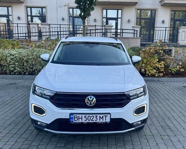Фольксваген Ти-Рок 2019 в Одессе на Automoto.ua Белый Фольксваген Ти-Рок, объемом двигателя 1.5 л и пробегом 71 тыс. км за 19999 $, фото 2 на Automoto.ua