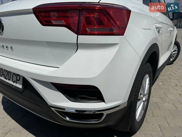 Белый Фольксваген Ти-Рок, объемом двигателя 1.5 л и пробегом 169 тыс. км за 19900 $, фото 15 на Automoto.ua