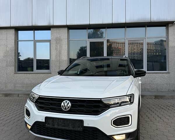 Білий Фольксваген Ті-Рок, об'ємом двигуна 1.5 л та пробігом 55 тис. км за 24999 $, фото 4 на Automoto.ua