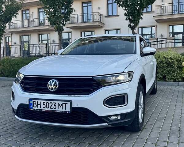 Фольксваген Ти-Рок 2019 в Одессе на Automoto.ua Белый Фольксваген Ти-Рок, объемом двигателя 1.5 л и пробегом 71 тыс. км за 19999 $, фото 7 на Automoto.ua