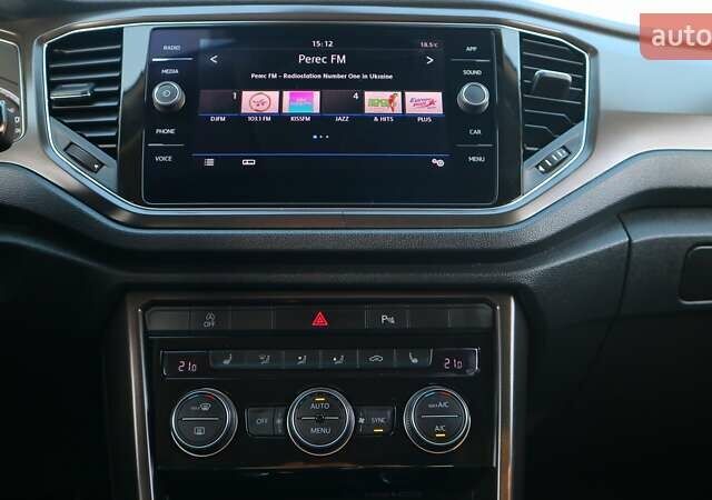 Белый Фольксваген Ти-Рок, объемом двигателя 1.5 л и пробегом 119 тыс. км за 20699 $, фото 16 на Automoto.ua