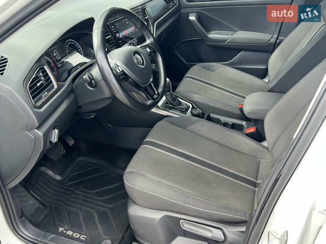 Білий Фольксваген Ті-Рок, об'ємом двигуна 1.97 л та пробігом 191 тис. км за 19713 $, фото 15 на Automoto.ua