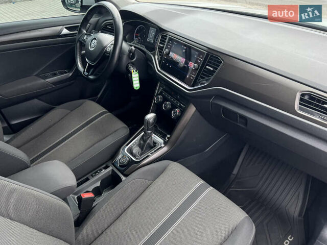 Білий Фольксваген Ті-Рок, об'ємом двигуна 1.97 л та пробігом 191 тис. км за 19713 $, фото 27 на Automoto.ua