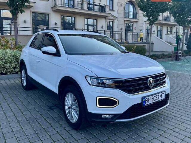 Фольксваген Ти-Рок 2019 в Одессе на Automoto.ua Белый Фольксваген Ти-Рок, объемом двигателя 1.5 л и пробегом 71 тыс. км за 19999 $, фото 10 на Automoto.ua