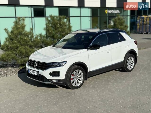 Белый Фольксваген Ти-Рок, объемом двигателя 1.5 л и пробегом 56 тыс. км за 24900 $, фото 2 на Automoto.ua