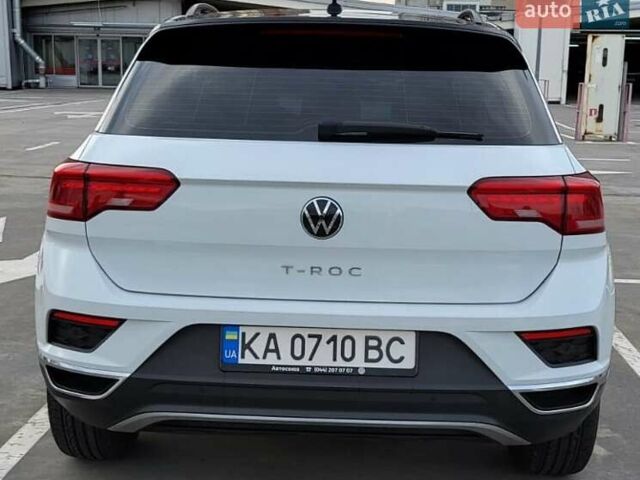 Фольксваген Ти-Рок 2020 в Киеве на Automoto.ua Белый Фольксваген Ти-Рок, объемом двигателя 1.5 л и пробегом 31 тыс. км за 25000 $, фото 5 на Automoto.ua
