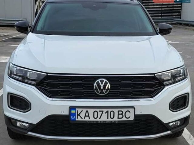 Фольксваген Ти-Рок 2020 в Киеве на Automoto.ua Белый Фольксваген Ти-Рок, объемом двигателя 1.5 л и пробегом 31 тыс. км за 25000 $, фото 1 на Automoto.ua