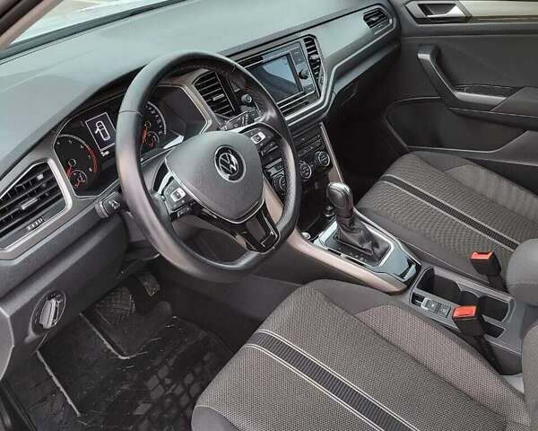 Фольксваген Ти-Рок 2020 в Киеве на Automoto.ua Белый Фольксваген Ти-Рок, объемом двигателя 1.5 л и пробегом 31 тыс. км за 25000 $, фото 9 на Automoto.ua