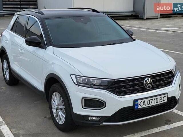 Фольксваген Ти-Рок 2020 в Киеве на Automoto.ua Белый Фольксваген Ти-Рок, объемом двигателя 1.5 л и пробегом 31 тыс. км за 25000 $, фото 2 на Automoto.ua