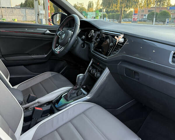 Фольксваген Ти-Рок 2021 в Лубнах на Automoto.ua Белый Фольксваген Ти-Рок, объемом двигателя 1.97 л и пробегом 43 тыс. км за 25500 $, фото 5 на Automoto.ua