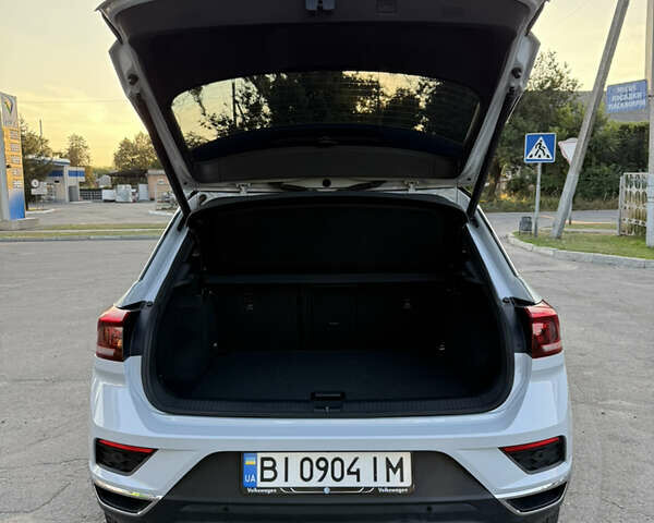 Фольксваген Ти-Рок 2021 в Лубнах на Automoto.ua Белый Фольксваген Ти-Рок, объемом двигателя 1.97 л и пробегом 43 тыс. км за 25500 $, фото 8 на Automoto.ua