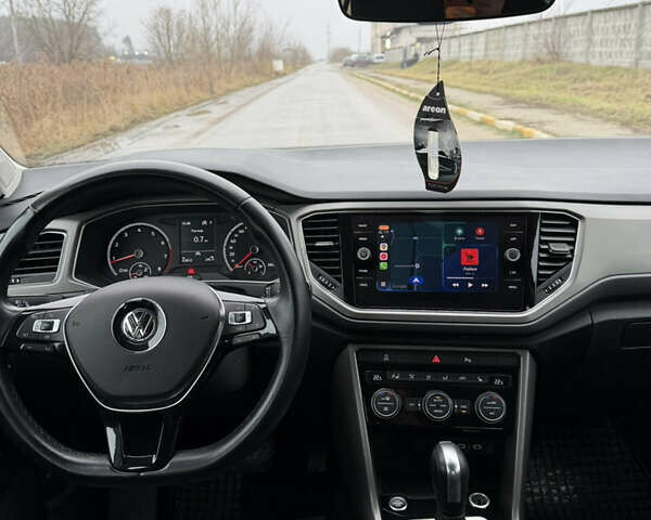 Білий Фольксваген Ті-Рок, об'ємом двигуна 1.5 л та пробігом 62 тис. км за 18900 $, фото 12 на Automoto.ua
