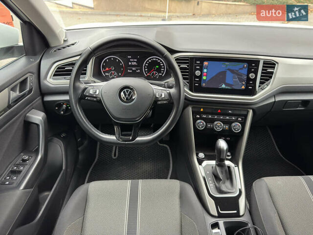 Білий Фольксваген Ті-Рок, об'ємом двигуна 1.5 л та пробігом 65 тис. км за 22999 $, фото 37 на Automoto.ua