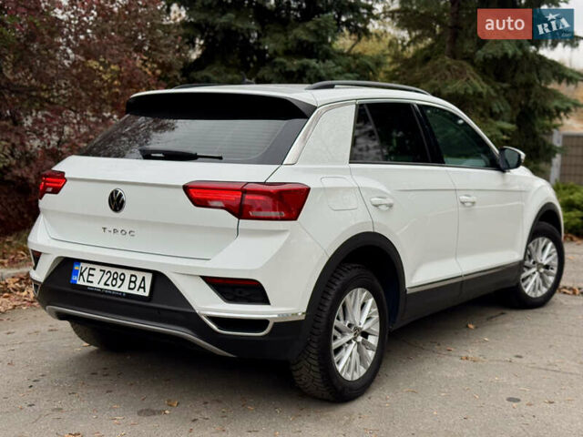 Білий Фольксваген Ті-Рок, об'ємом двигуна 1.5 л та пробігом 65 тис. км за 22999 $, фото 31 на Automoto.ua