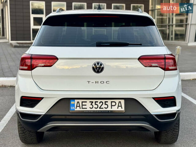 Белый Фольксваген Ти-Рок, объемом двигателя 1.5 л и пробегом 65 тыс. км за 23500 $, фото 20 на Automoto.ua