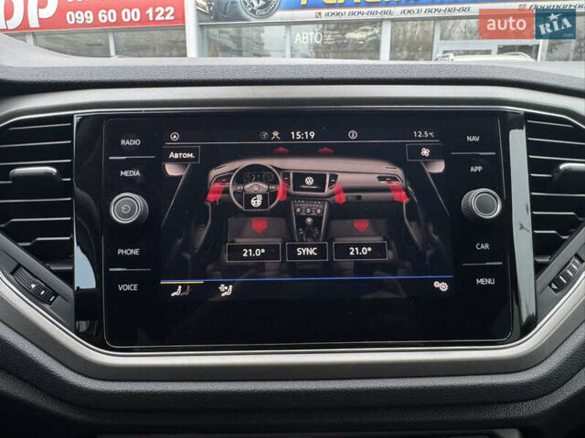 Белый Фольксваген Ти-Рок, объемом двигателя 1.5 л и пробегом 65 тыс. км за 23500 $, фото 5 на Automoto.ua