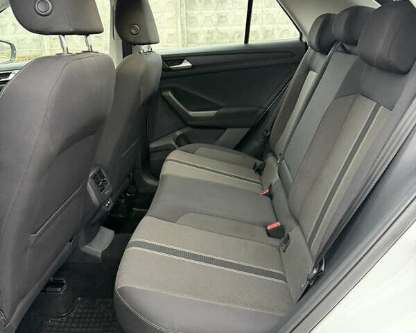 Білий Фольксваген Ті-Рок, об'ємом двигуна 1.5 л та пробігом 62 тис. км за 18900 $, фото 10 на Automoto.ua