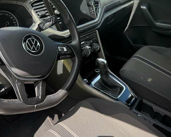 Белый Фольксваген Ти-Рок, объемом двигателя 1.5 л и пробегом 22 тыс. км за 25600 $, фото 14 на Automoto.ua