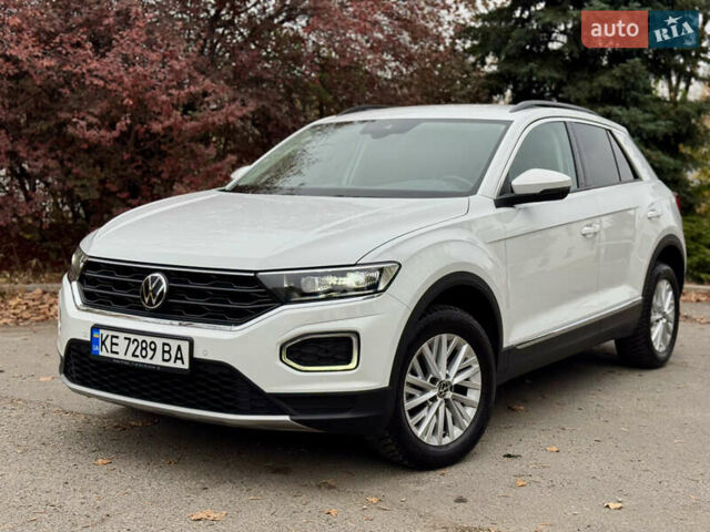 Білий Фольксваген Ті-Рок, об'ємом двигуна 1.5 л та пробігом 65 тис. км за 22999 $, фото 26 на Automoto.ua