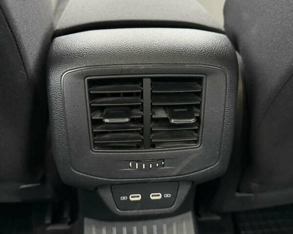 Білий Фольксваген Ті-Рок, об'ємом двигуна 1.5 л та пробігом 62 тис. км за 18900 $, фото 11 на Automoto.ua