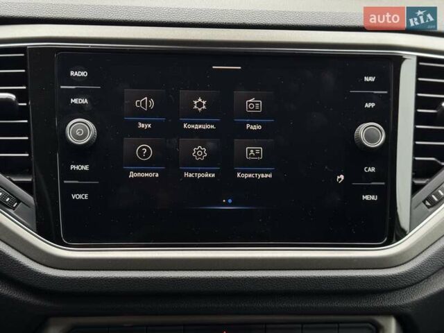 Білий Фольксваген Ті-Рок, об'ємом двигуна 1.5 л та пробігом 65 тис. км за 22999 $, фото 3 на Automoto.ua