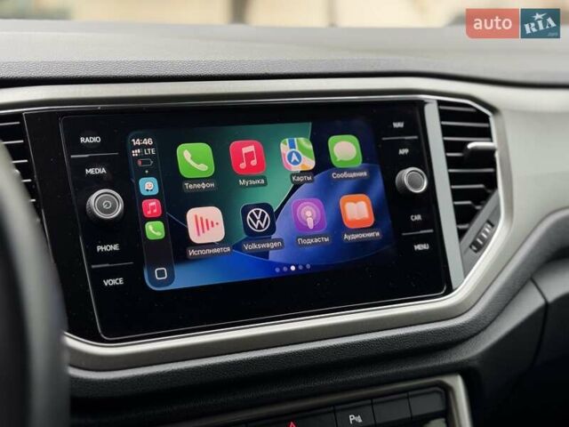 Білий Фольксваген Ті-Рок, об'ємом двигуна 1.5 л та пробігом 65 тис. км за 22999 $, фото 12 на Automoto.ua