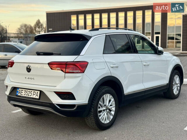 Белый Фольксваген Ти-Рок, объемом двигателя 1.5 л и пробегом 65 тыс. км за 23500 $, фото 21 на Automoto.ua