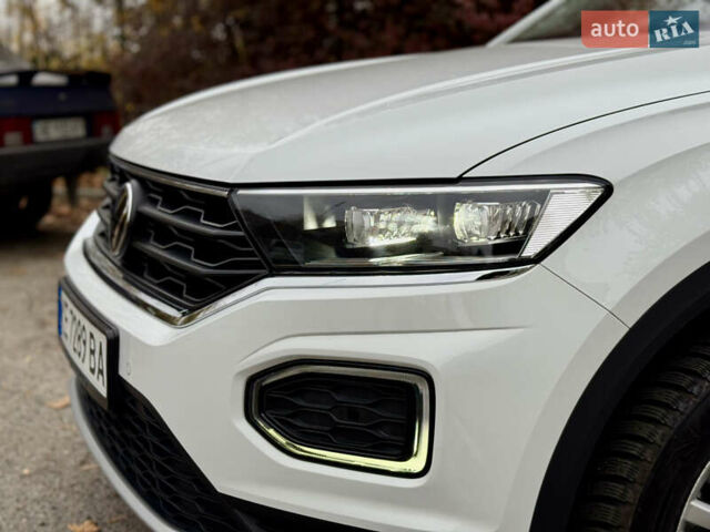 Білий Фольксваген Ті-Рок, об'ємом двигуна 1.5 л та пробігом 65 тис. км за 22999 $, фото 29 на Automoto.ua