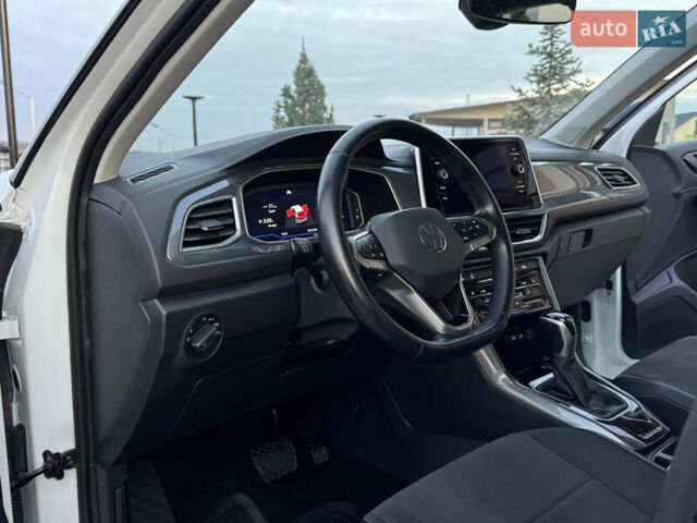 Білий Фольксваген Ті-Рок, об'ємом двигуна 1.5 л та пробігом 55 тис. км за 22799 $, фото 94 на Automoto.ua