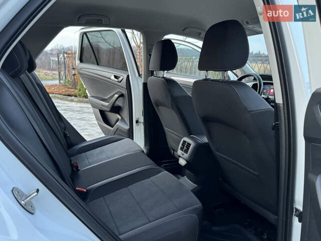 Білий Фольксваген Ті-Рок, об'ємом двигуна 1.5 л та пробігом 55 тис. км за 22799 $, фото 135 на Automoto.ua