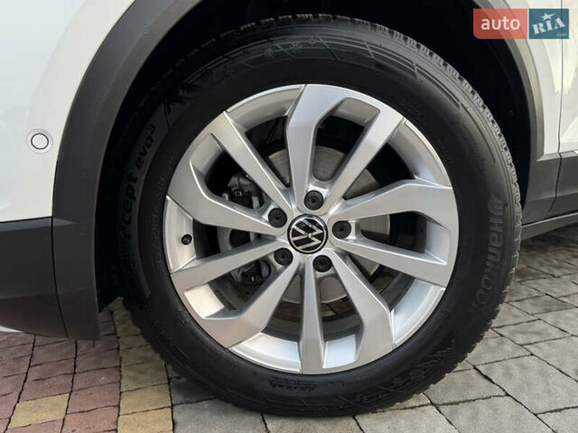 Білий Фольксваген Ті-Рок, об'ємом двигуна 1.5 л та пробігом 55 тис. км за 22799 $, фото 16 на Automoto.ua