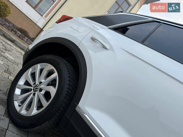 Білий Фольксваген Ті-Рок, об'ємом двигуна 1.5 л та пробігом 55 тис. км за 22799 $, фото 51 на Automoto.ua