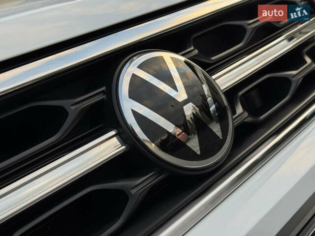 Білий Фольксваген Ті-Рок, об'ємом двигуна 1.5 л та пробігом 55 тис. км за 22799 $, фото 35 на Automoto.ua