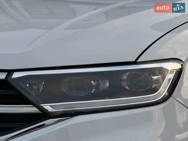 Білий Фольксваген Ті-Рок, об'ємом двигуна 1.5 л та пробігом 55 тис. км за 22799 $, фото 11 на Automoto.ua