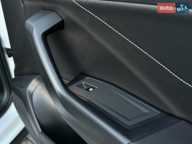 Білий Фольксваген Ті-Рок, об'ємом двигуна 1.5 л та пробігом 55 тис. км за 22799 $, фото 115 на Automoto.ua