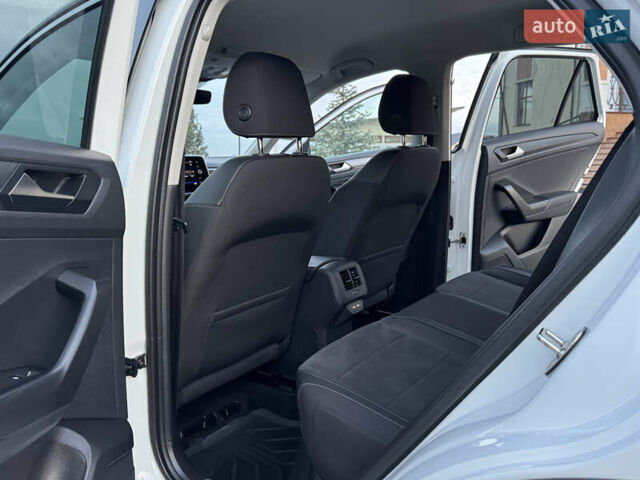 Білий Фольксваген Ті-Рок, об'ємом двигуна 1.5 л та пробігом 55 тис. км за 22799 $, фото 127 на Automoto.ua