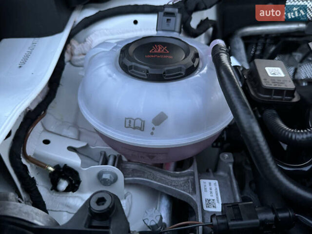 Білий Фольксваген Ті-Рок, об'ємом двигуна 1.5 л та пробігом 55 тис. км за 22799 $, фото 142 на Automoto.ua