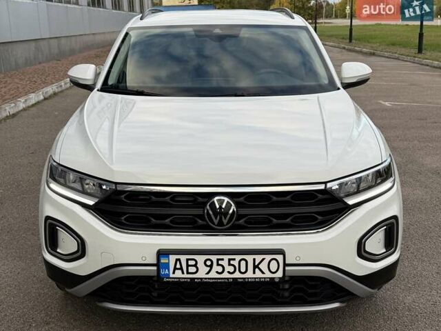 Білий Фольксваген Ті-Рок, об'ємом двигуна 1.4 л та пробігом 5 тис. км за 27800 $, фото 2 на Automoto.ua