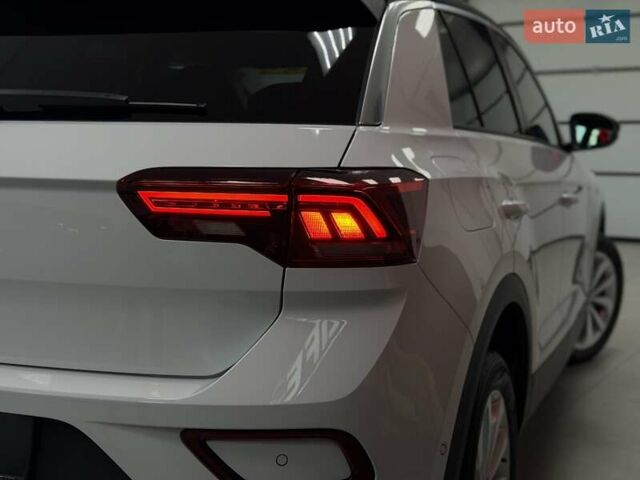 Фольксваген Ти-Рок 2024 в Тернополе на Automoto.ua Белый Фольксваген Ти-Рок, объемом двигателя 1.4 л и пробегом 5 тыс. км за 28300 $, фото 12 на Automoto.ua