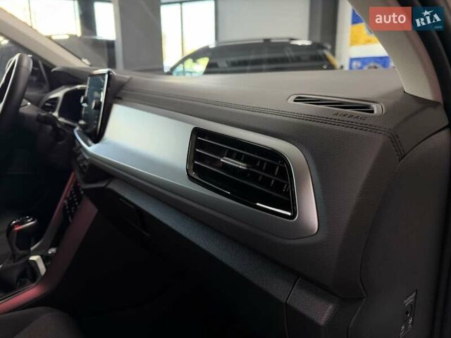 Фольксваген Ти-Рок 2024 в Тернополе на Automoto.ua Белый Фольксваген Ти-Рок, объемом двигателя 1.4 л и пробегом 5 тыс. км за 28300 $, фото 42 на Automoto.ua