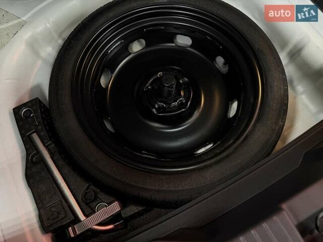 Фольксваген Ти-Рок 2024 в Тернополе на Automoto.ua Белый Фольксваген Ти-Рок, объемом двигателя 1.4 л и пробегом 5 тыс. км за 28300 $, фото 46 на Automoto.ua