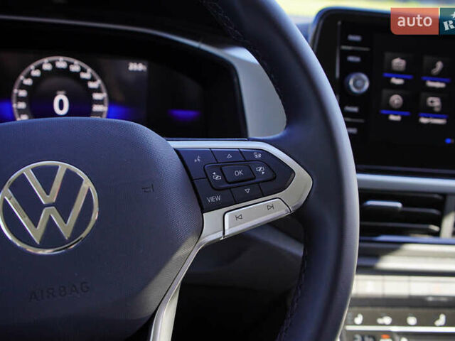 Білий Фольксваген Ті-Рок, об'ємом двигуна 1.4 л та пробігом 8 тис. км за 28687 $, фото 20 на Automoto.ua